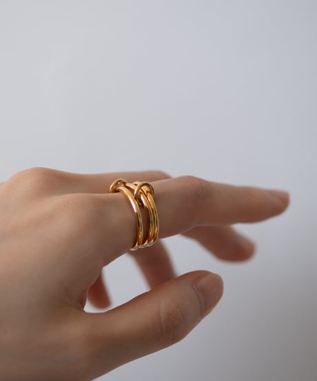 3 CO ring gold