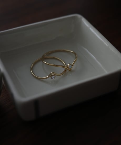 cz curve ring gold