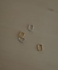 small square  pierce gold