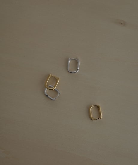 small square  pierce gold