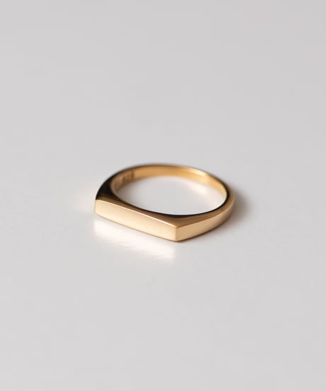 E ring gold
