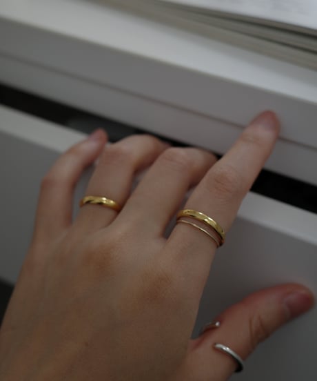 p ring gold