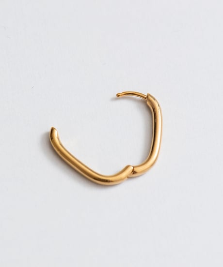 square pierce M gold