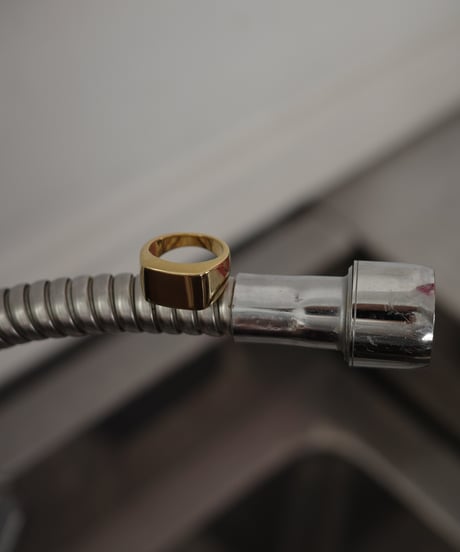 square wide ring gold