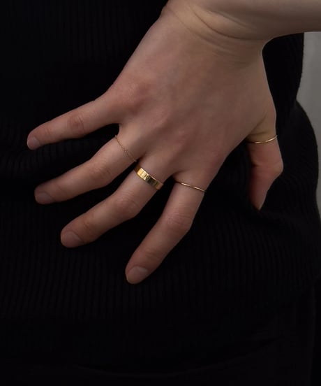 flat ring gold
