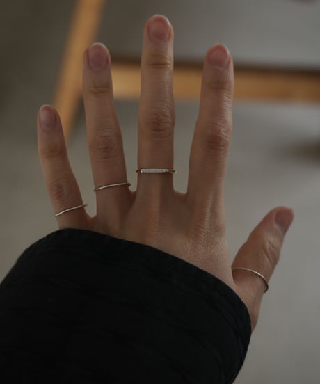 bar diamond ring