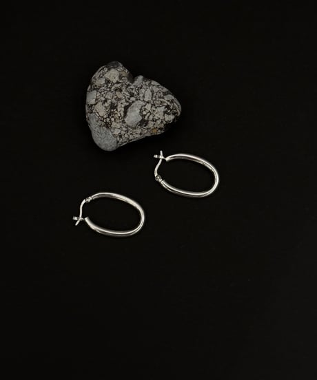 oval hoop pierce