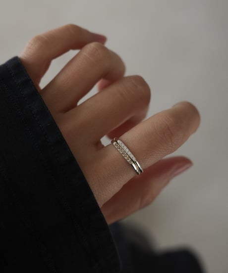 bar diamond ring