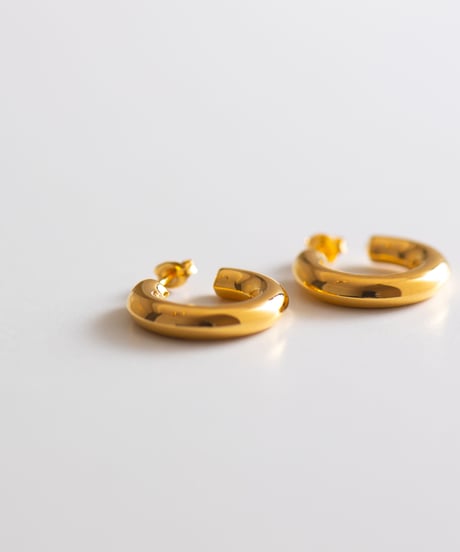 hoop pierce gold