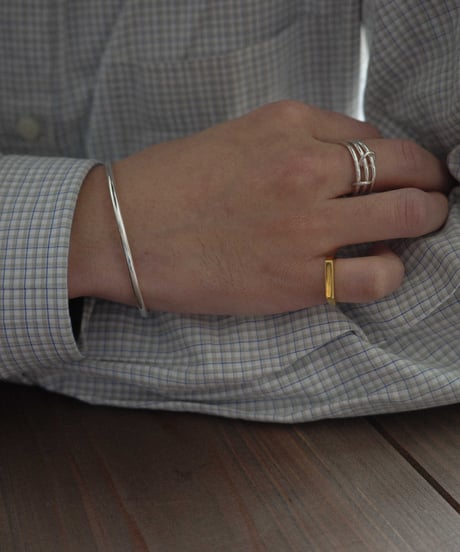 line bangle