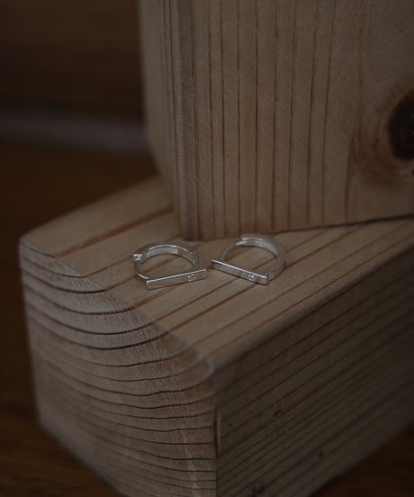 t hoop pierce diamond