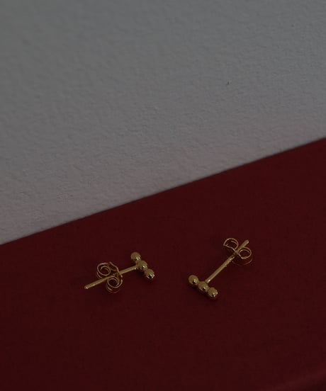 3 dot pierce gold