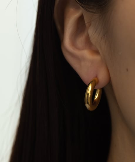 hoop pierce gold