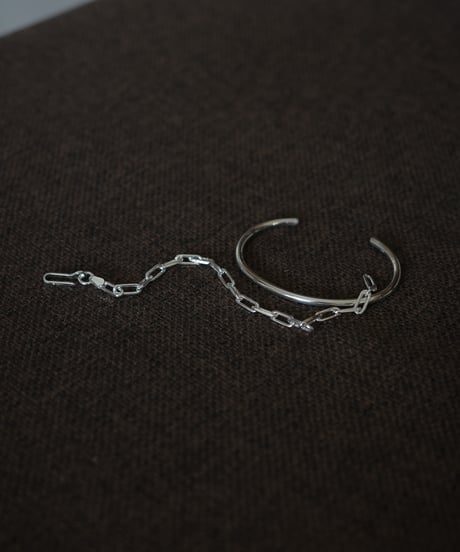 E chain bracelet