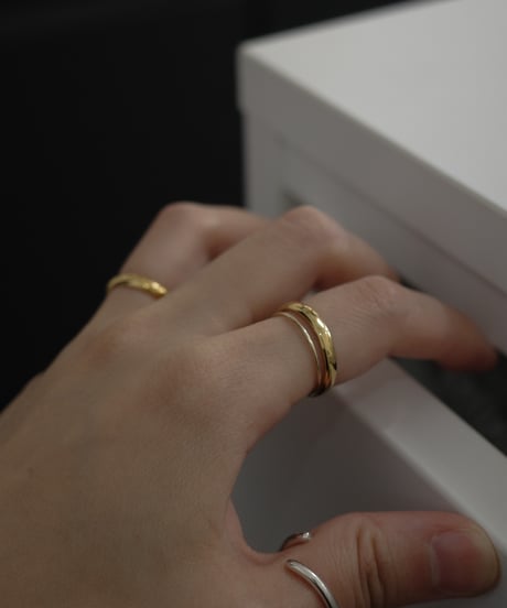 p ring gold