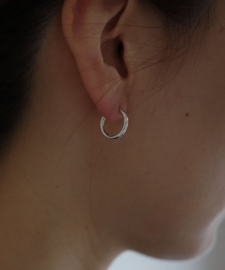 t n hoop pierce S