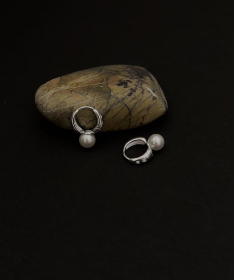 pearl hoop pierce