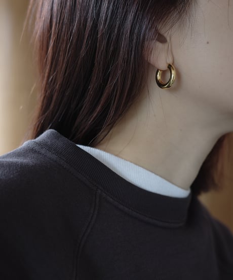 hoop pierce gold