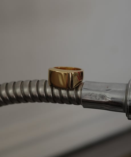 square wide ring gold