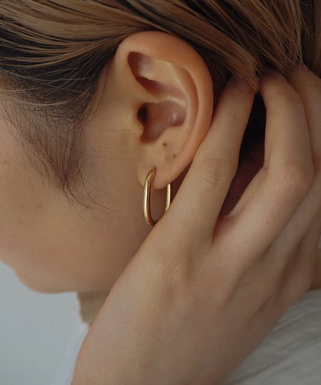 square pierce M gold
