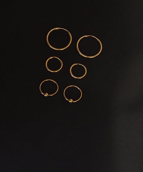 p hoop pierce M gold
