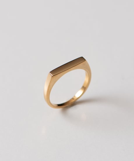 E ring gold