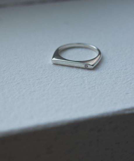 TN E ring diamond