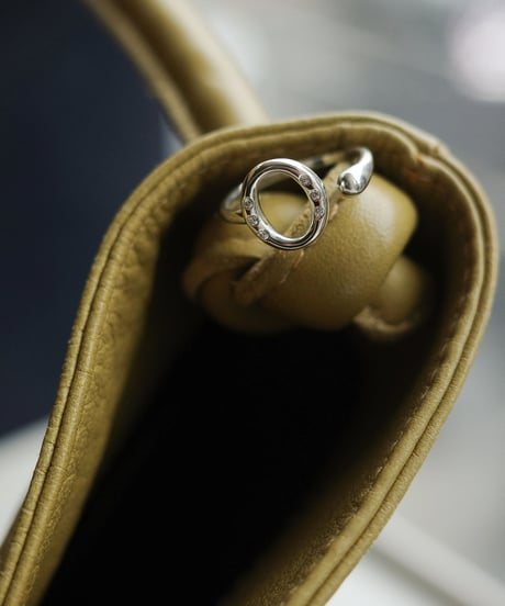 oval open diamond ring