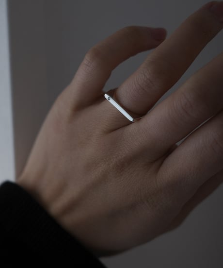 TN E ring diamond