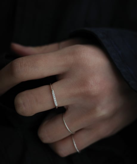 bar diamond ring