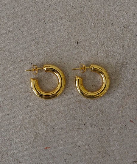 hoop pierce gold