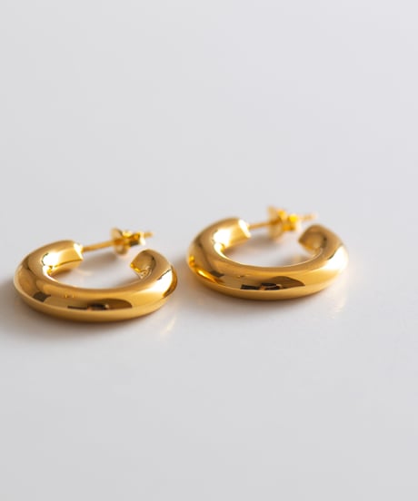 hoop pierce gold