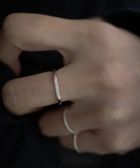 bar diamond ring