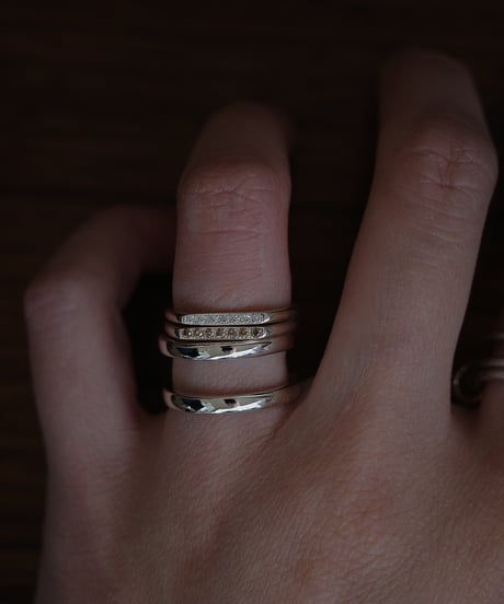 bar diamond ring