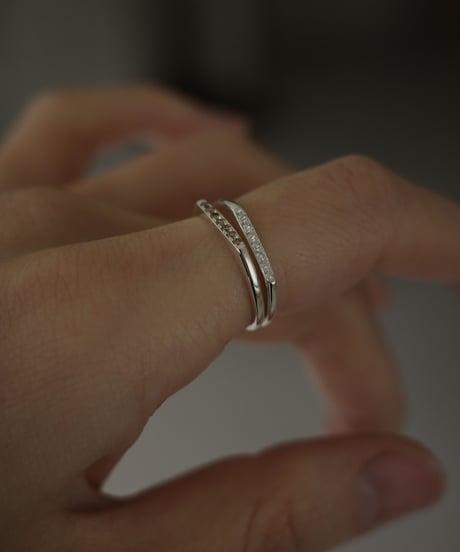 bar diamond ring