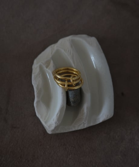 3 CO ring gold