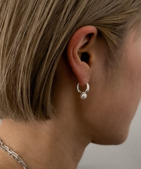 pearl hoop pierce