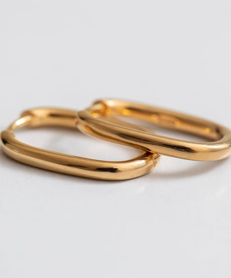 square pierce M gold