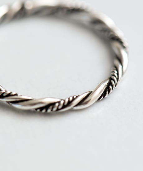 ＜廃盤＞smoke twist ring