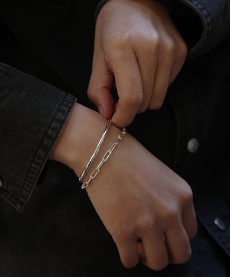 E chain bracelet