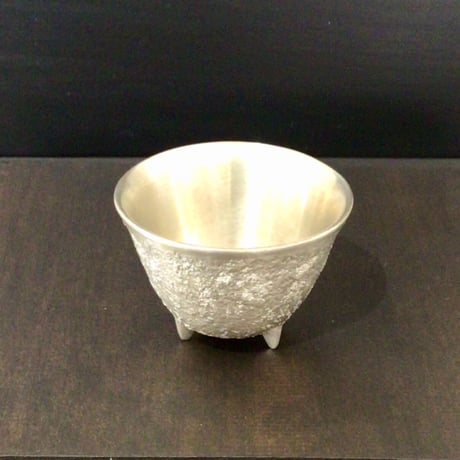 【沖縄の金細工・琉球錫器】  金細工まつ　純錫 琉球砂肌盃　大
