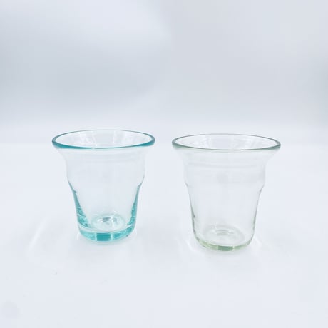 【沖縄の琉球ガラス】　白鴉再生硝子器製作所　くびれグラス　窓