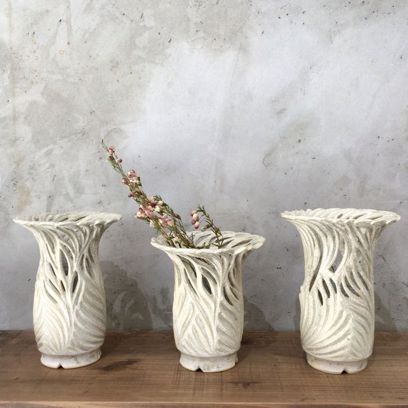 沖縄の陶器・やちむん】 新里竜子 南端ポタリー 花器C | 沖縄のうつわ