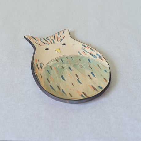 【沖縄の陶器・やちむん】　土の種　ミミズク皿