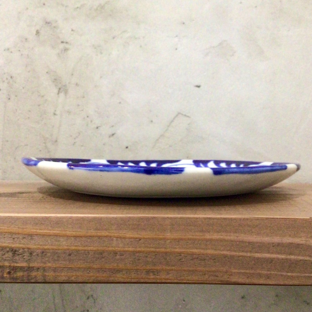 沖縄の陶器・やちむん】 眞正陶房 取り皿 唐草3点打ち コバルト