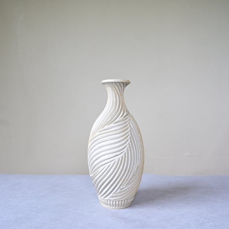 【沖縄の陶器・やちむん】しのぎ花器　新里竜子
