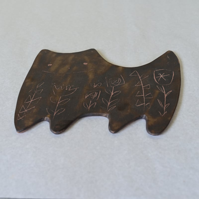 沖縄の陶器・やちむん】 土の種 ネコ皿 | 沖縄のうつわ、やちむん