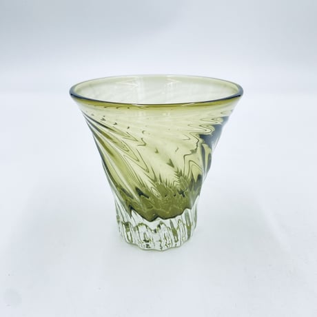 【沖縄の琉球ガラス】　白鴉再生硝子器製作所　レデューサーグラス　グリーン