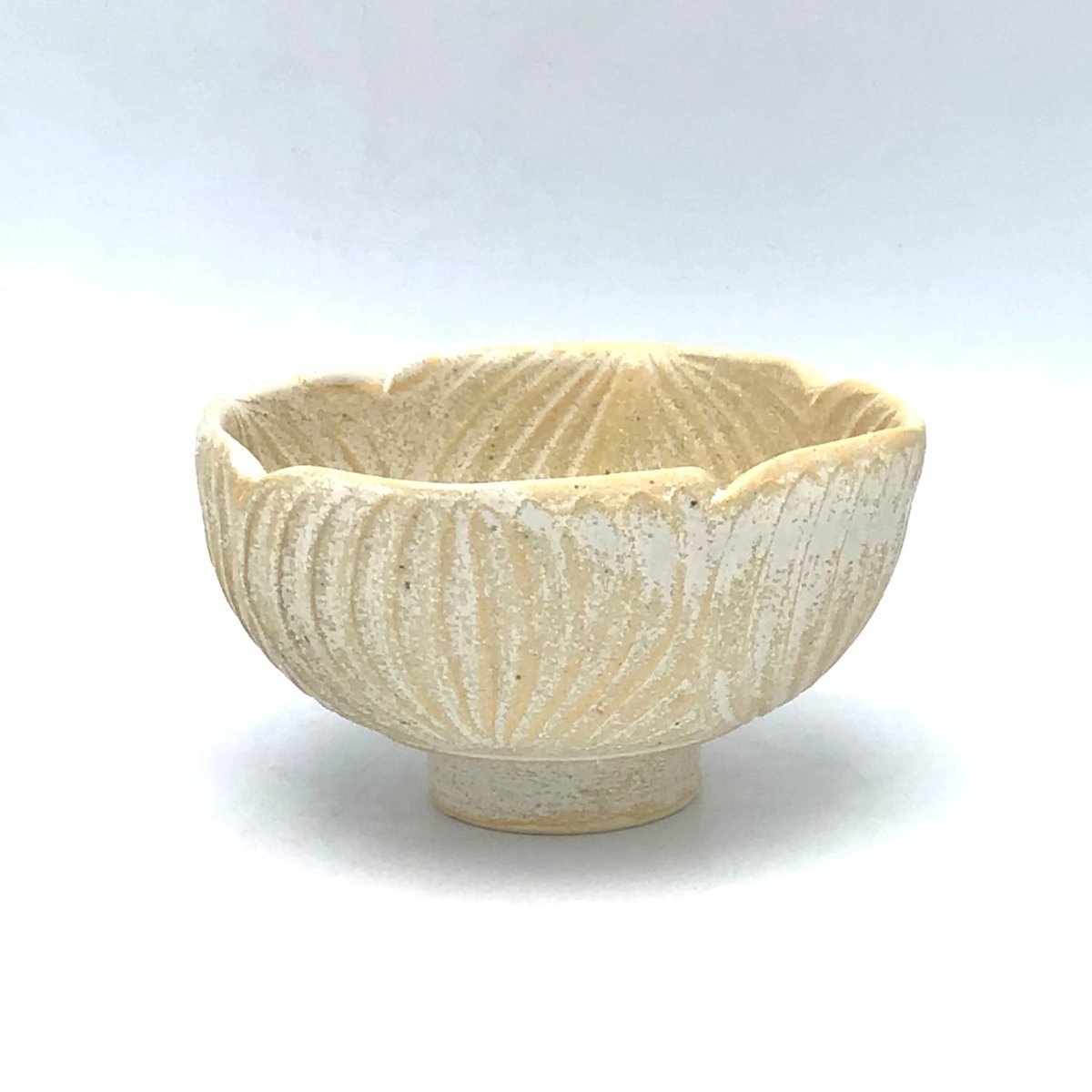 沖縄の陶器・やちむん】 新里竜子 南端ポタリー 花十字碗 | 沖縄の  