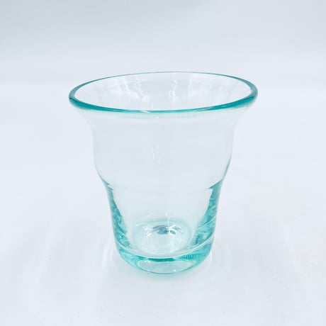 【沖縄の琉球ガラス】　白鴉再生硝子器製作所　くびれグラス　窓